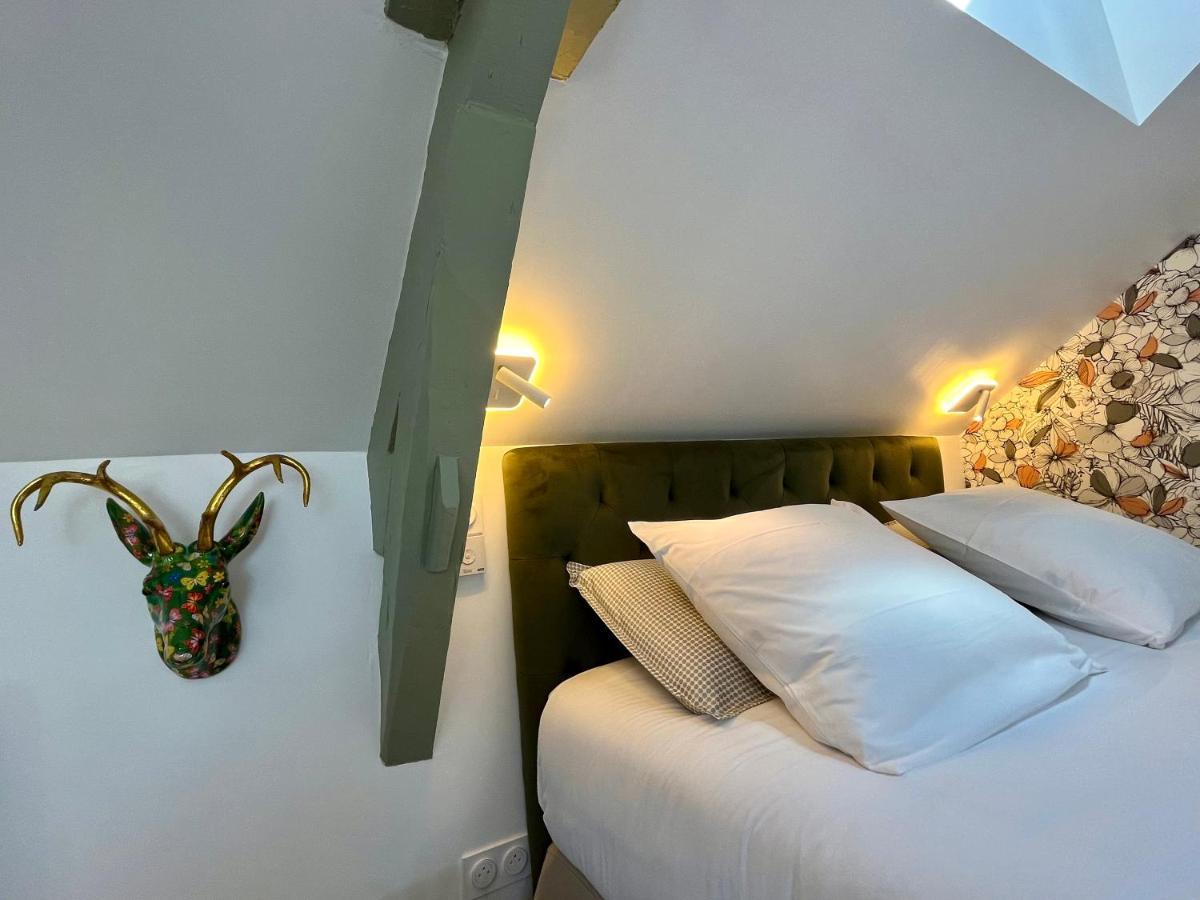 Cave Auger La Maison D'Hotes Restigne Экстерьер фото