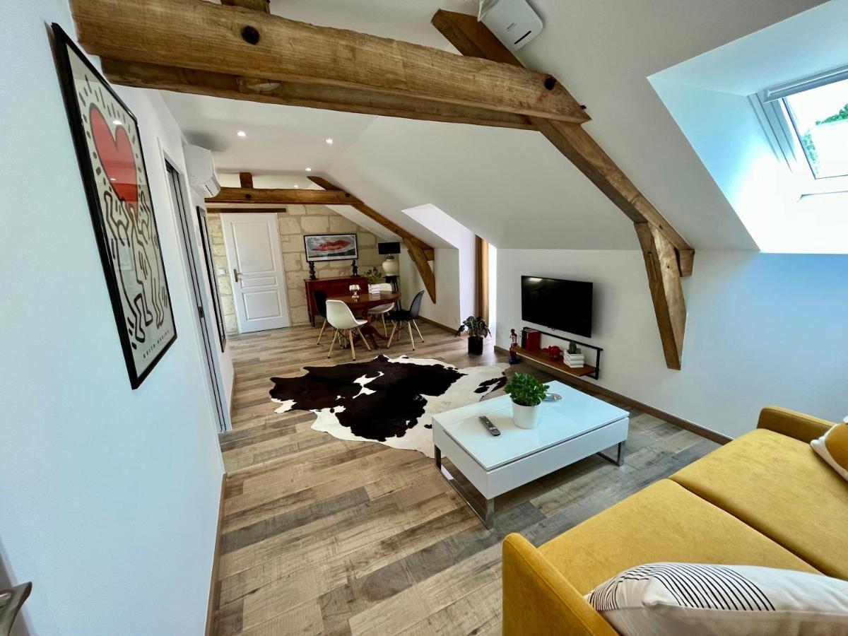 Cave Auger La Maison D'Hotes Restigne Экстерьер фото