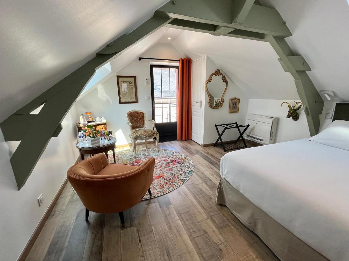 Cave Auger La Maison D'Hotes Restigne Экстерьер фото