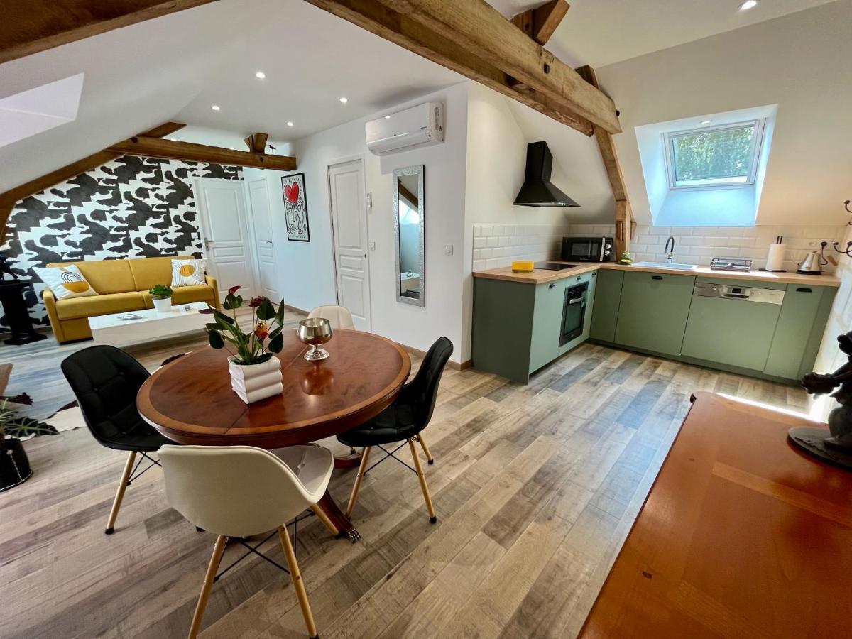Cave Auger La Maison D'Hotes Restigne Экстерьер фото